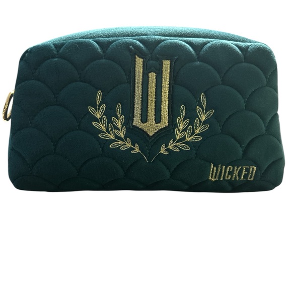 Wicked Quilted Makeup Bag with Wicked palette, mascara & crème - Picture 6 of 6
